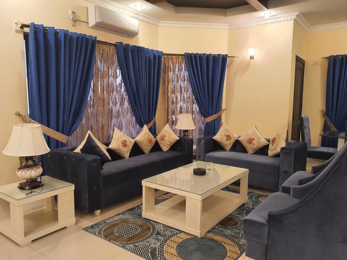Royal Villa F-10/2 Islamabad Exterior foto