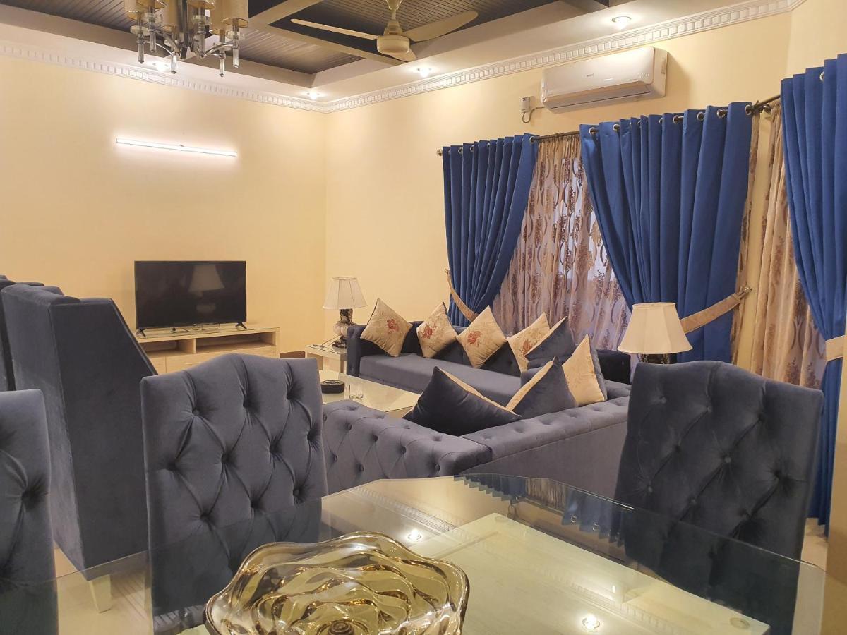 Royal Villa F-10/2 Islamabad Exterior foto