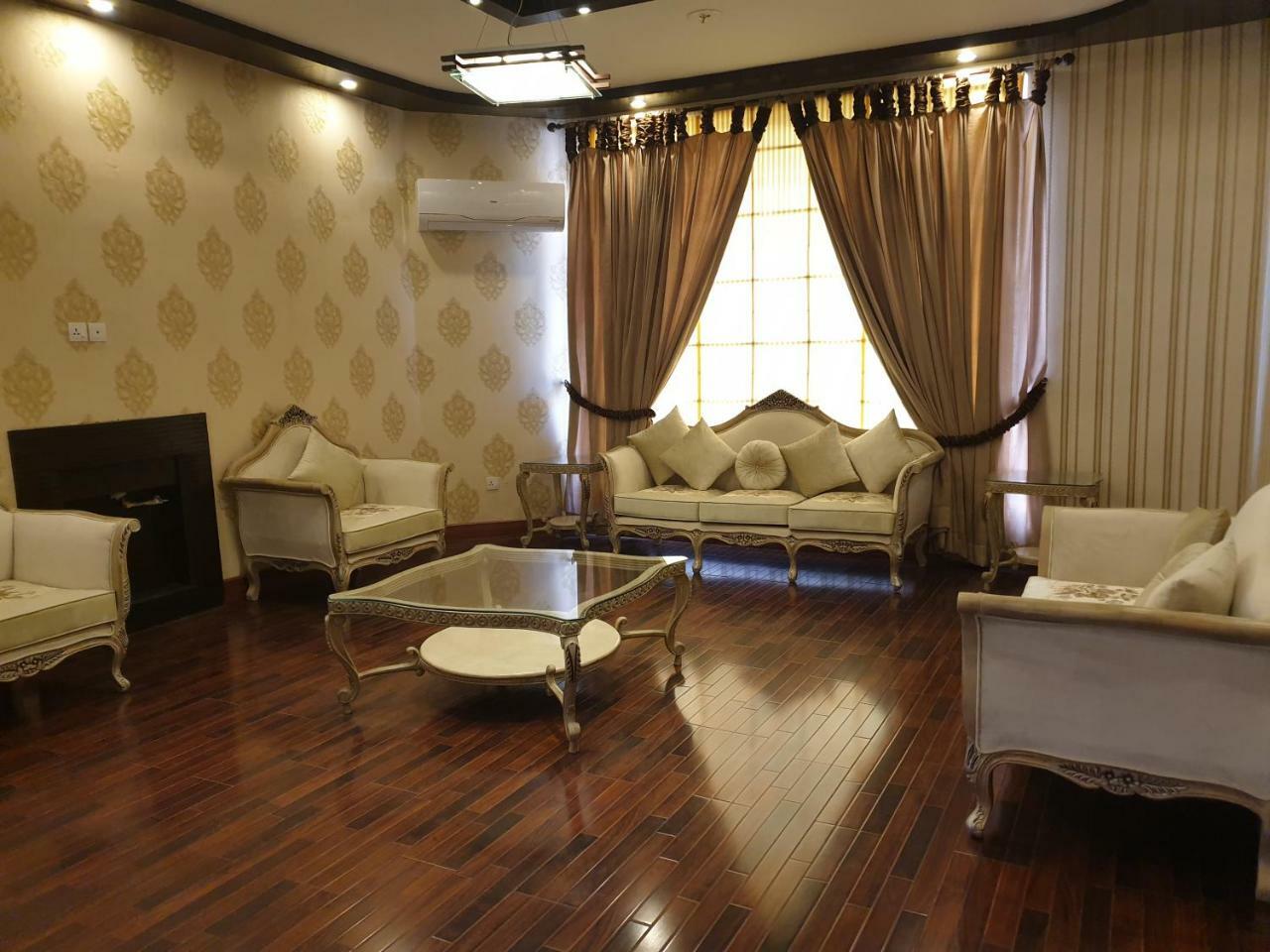 Royal Villa F-10/2 Islamabad Exterior foto